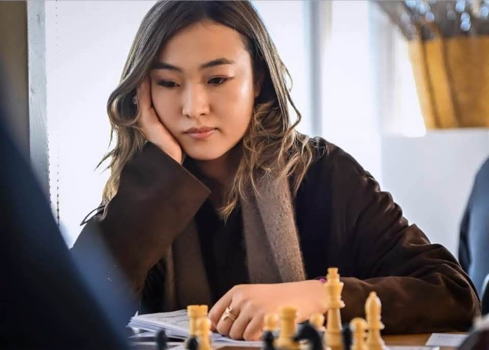 К.Жаннур шатрын олон улсын хошой аврага боллоо