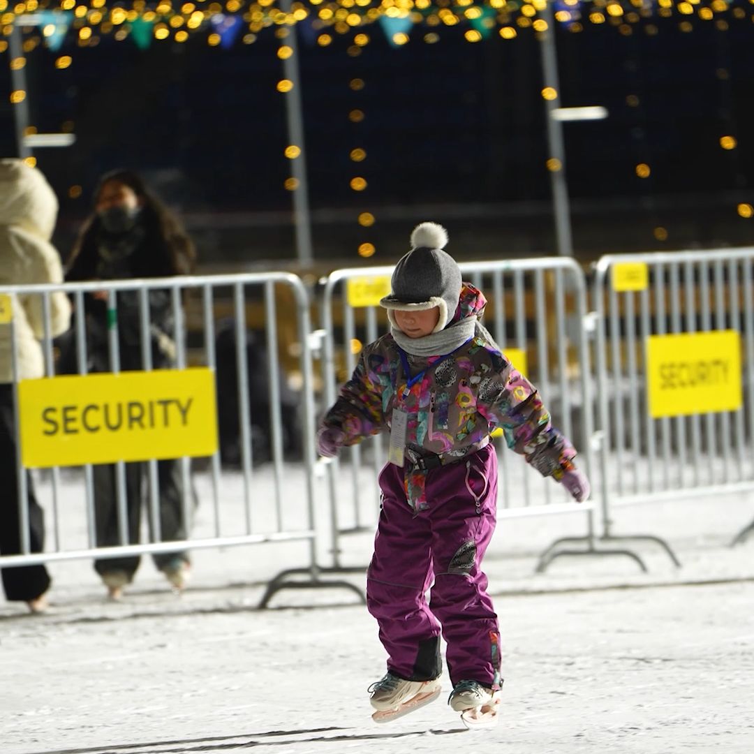 Өвлийн хүйтнийг дулаацуулах жаргалтай мөч...