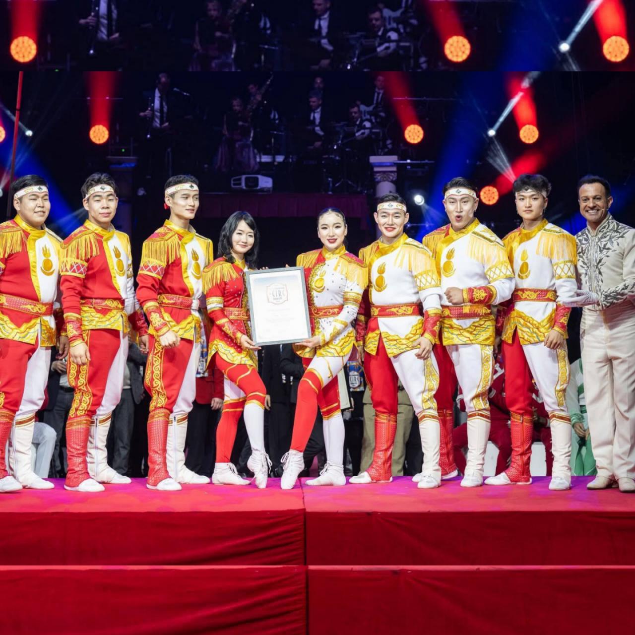 Монголын циркийн урлагийг дэлхийд харууллаа