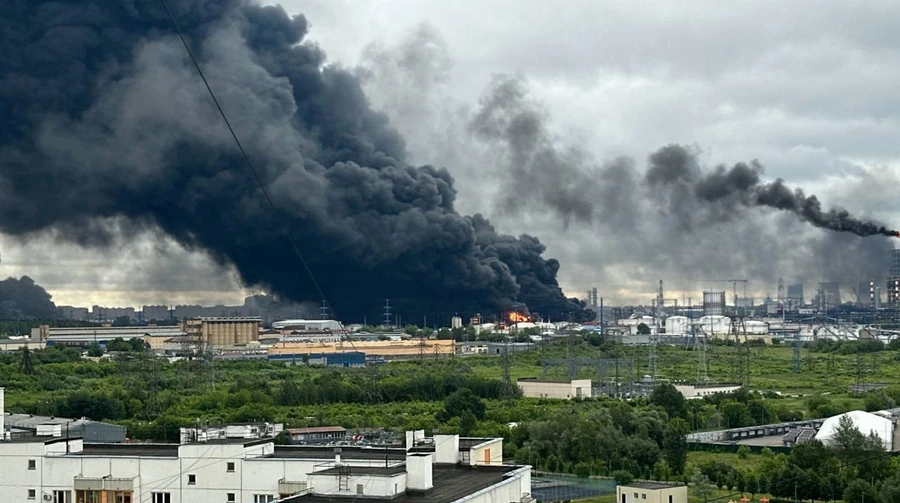 Москваг чиглэсэн түүхэн цохилт: Украин 500 дроноор довтолж, Оросын нийслэлд түгшүүр үүслээ